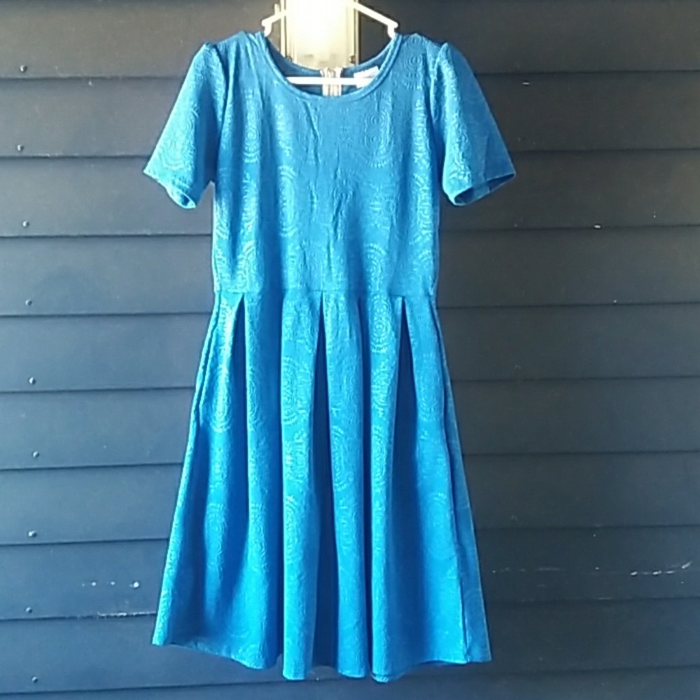 Adorable Lularoe dress